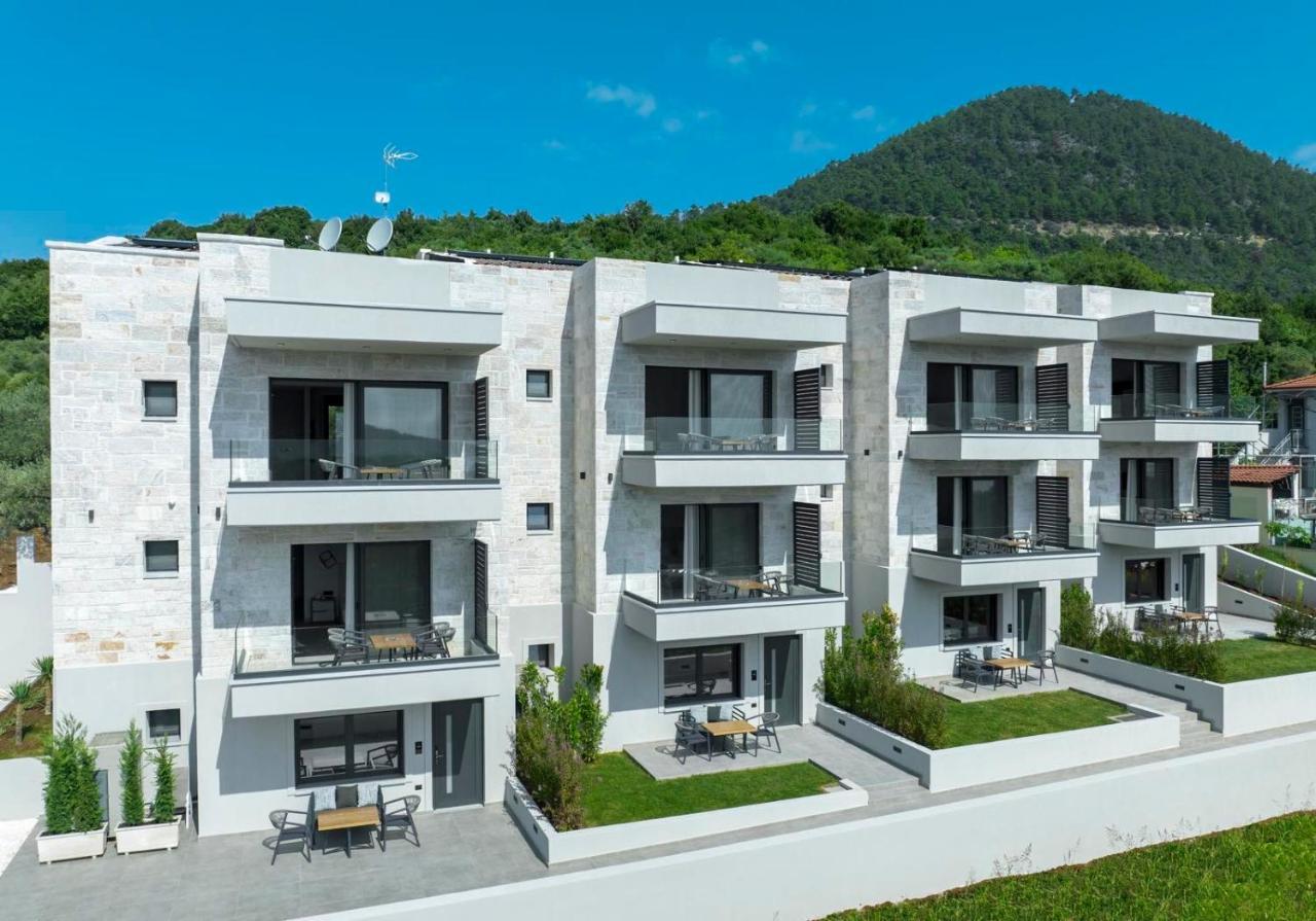 Toska Tower Lejlighedshotel Chrisi Ammoudia Eksteriør billede